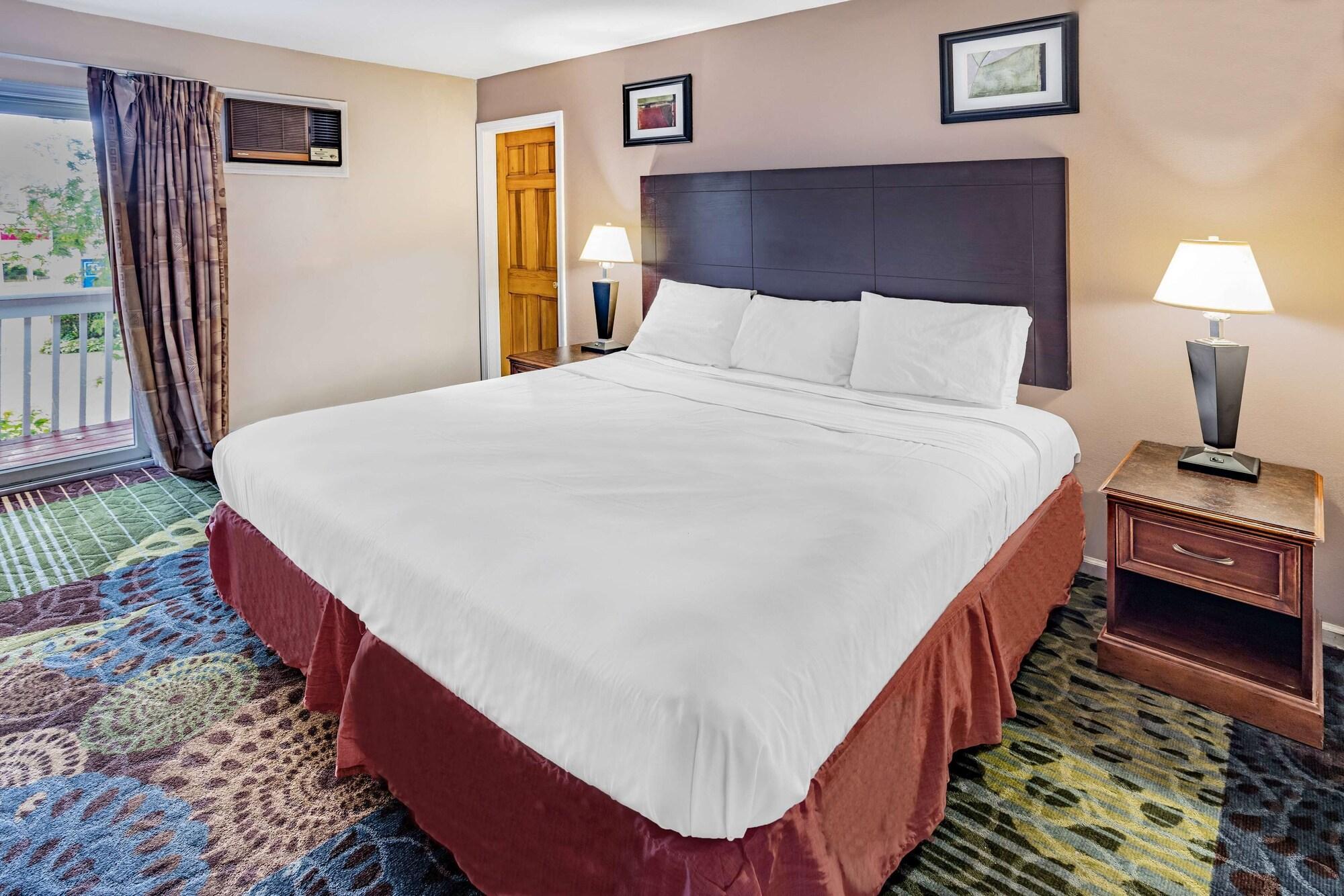 Travelodge By Wyndham Great Barrington Berkshires Екстер'єр фото